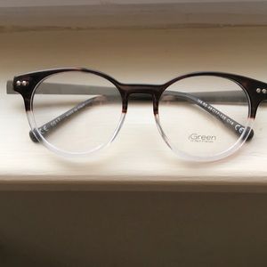 Eyeglass frames